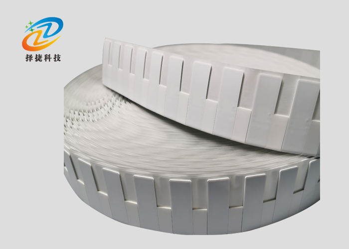 柔性抗金屬標(biāo)簽可打印美標(biāo)ZJ-F5015實(shí)拍展示圖